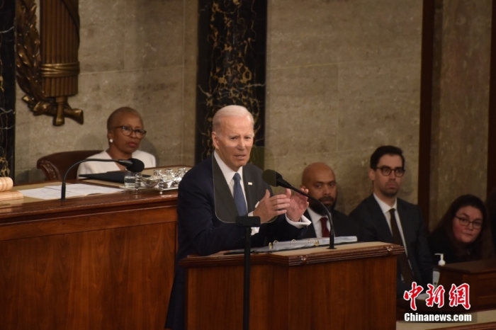 當(dāng)?shù)貢r(shí)間2月7日晚，美國總統(tǒng)拜登在國會(huì)發(fā)表其任內(nèi)第二次國情咨文演講。圖/<a target='_blank' href='/' _fcksavedurl='/'><p  align=