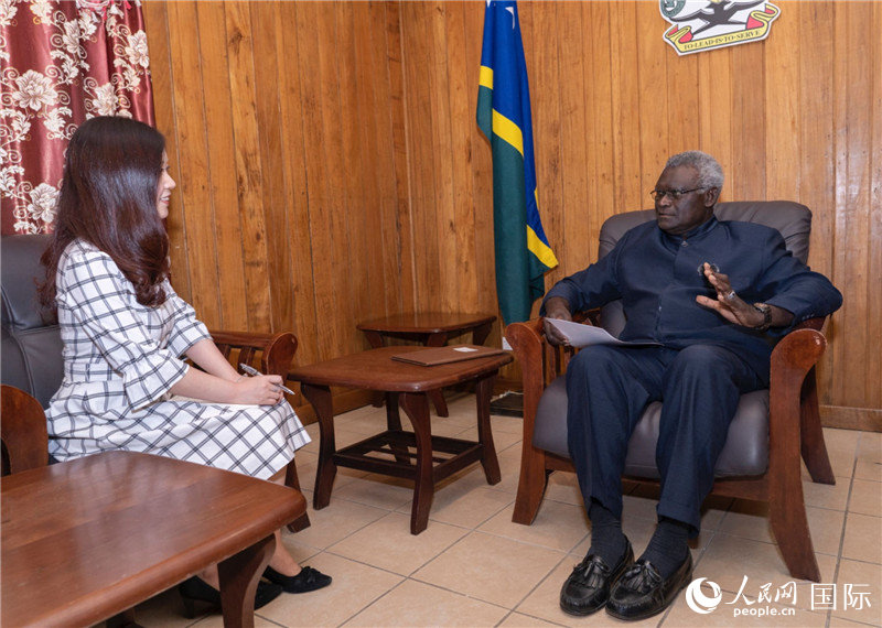 2023年9月14日，所羅門群島總理梅納西·索加瓦雷在首都霍尼亞拉接受人民網(wǎng)記者專訪。人民網(wǎng) 賀吉攝