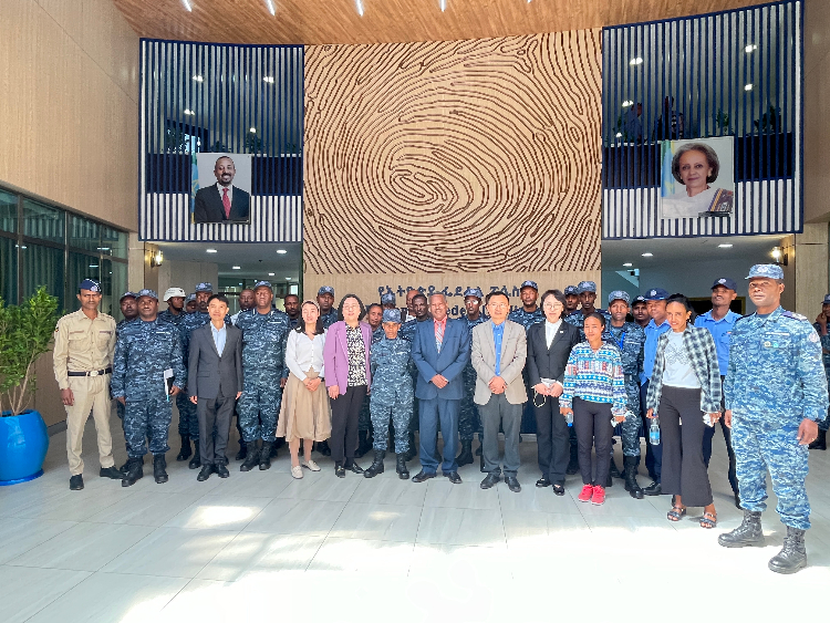 圖為埃塞俄比亞聯(lián)邦警察中文培訓(xùn)班開班儀式現(xiàn)場。亞的斯亞貝巴大學(xué)孔子學(xué)院供圖