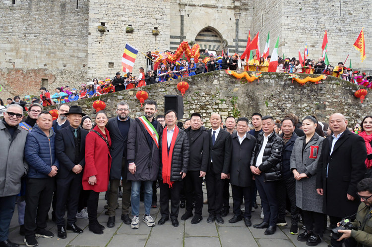 參與活動(dòng)嘉賓合影。主辦方供圖