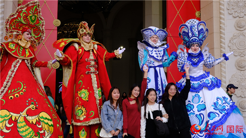 北京展覽館舉辦首屆俄羅斯“謝肉節(jié)”慶?；顒?。人民網(wǎng) 褚夢琦攝