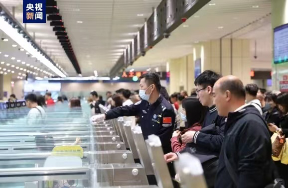 灣區(qū)速評(píng)丨多項(xiàng)數(shù)據(jù)破紀(jì)錄 人才何以在灣區(qū)成潮？