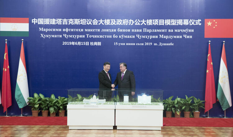 第1視點(diǎn)丨這兩座大樓，見(jiàn)證著中塔友誼