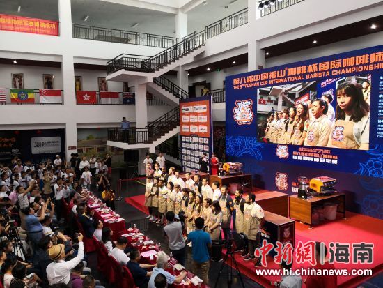 圖為參賽選手集體亮相。尹海明 攝