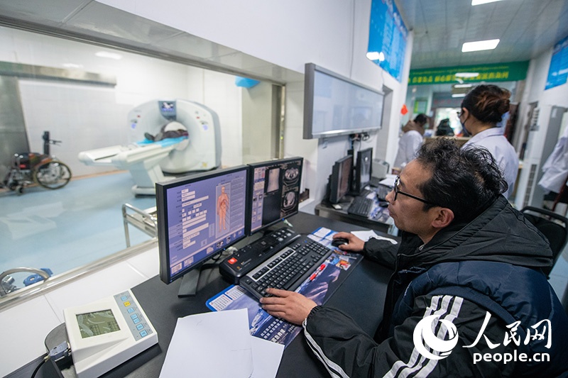 震中日記｜“謝謝，曼巴啦！”