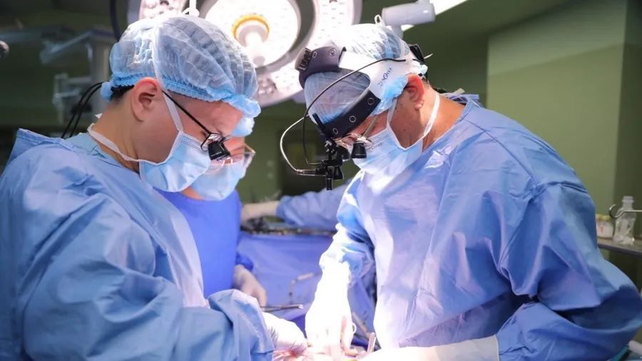 17歲少年咳嗽發(fā)熱15天，找不到感染原因！一查心臟更嚇人！上海醫(yī)生出手→