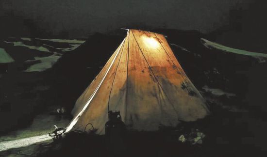 卓乃湖受困?？煽晌骼锕芾硖庂Y料圖片