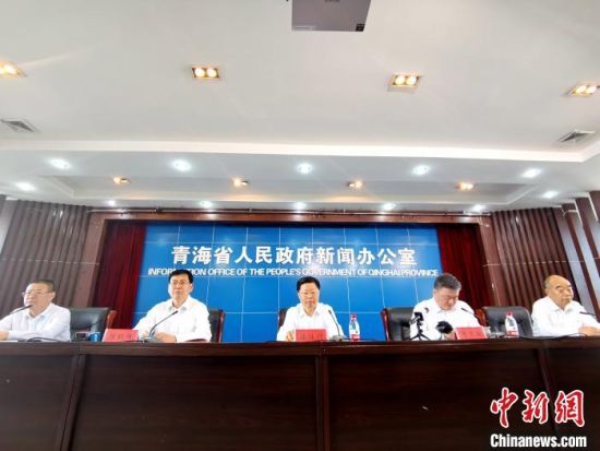 圖為新聞發(fā)布會(huì)現(xiàn)場(chǎng)。　張?zhí)砀！z 　　