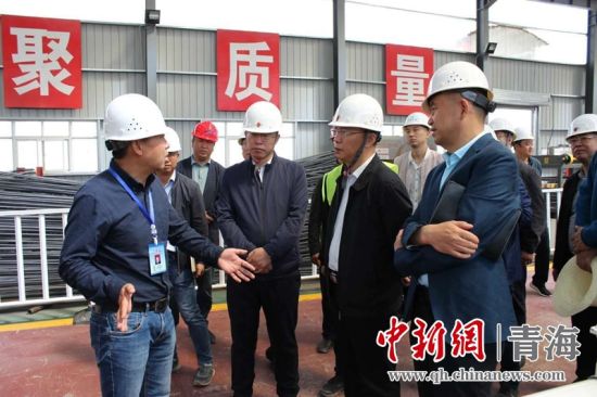 圖為生態(tài)環(huán)保專項督查現場。 孫舒亞攝