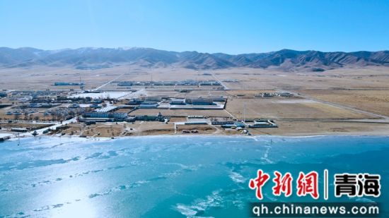 圖為冬日青海湖。李江寧攝