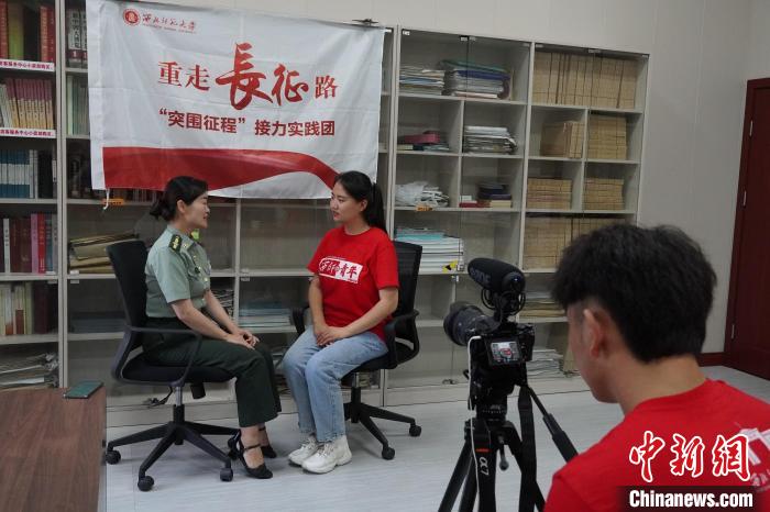 甘肅學(xué)子“重走長征路”:紅色文化不只是老輩“專屬”