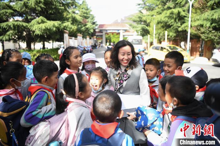 援藏“湘軍”高原開創(chuàng)“新面貌”:產(chǎn)業(yè)“造血”富民“聯(lián)校模式”興教育