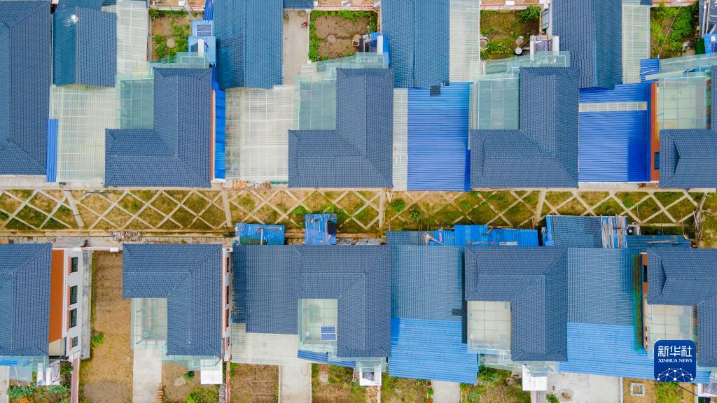 西藏林芝：易地搬遷，迎來(lái)幸福新生活