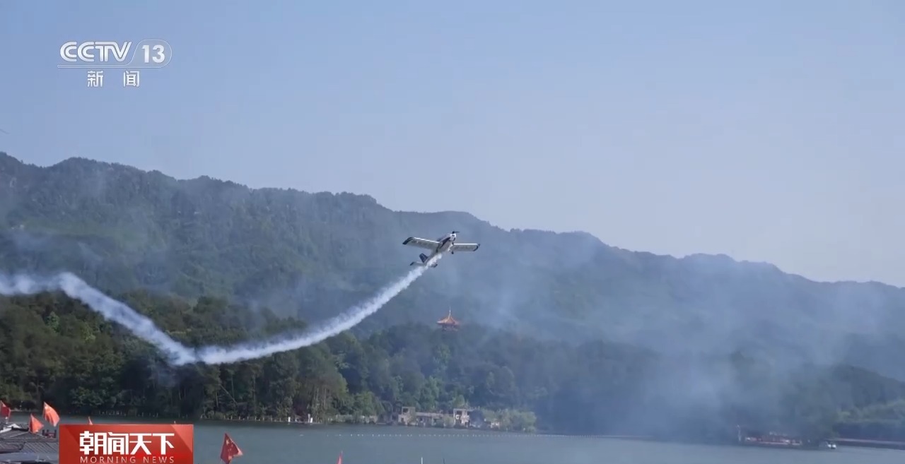 從特色小城到世界級(jí)商圈 這個(gè)“五一”很有“國(guó)際范”！