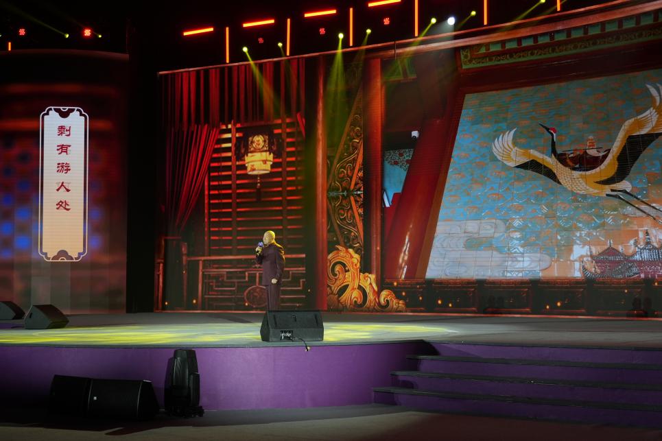 《菩薩蠻·黃鶴樓》節(jié)目現(xiàn)場(chǎng)。人民網(wǎng)記者 于凱攝