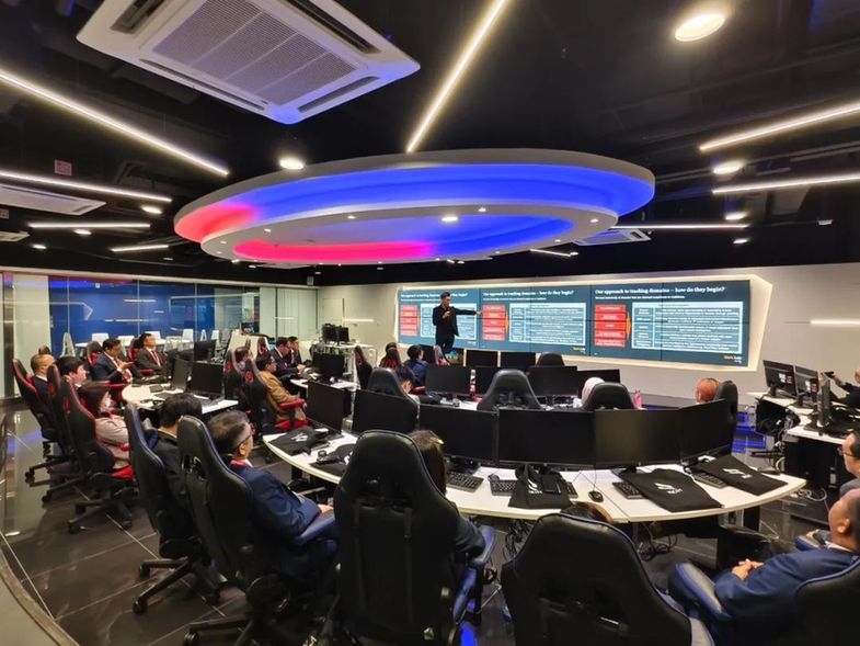 世界互聯(lián)網(wǎng)大會(huì)網(wǎng)絡(luò)安全應(yīng)急能力高級研修班在港研學(xué)活動(dòng)拉開帷幕