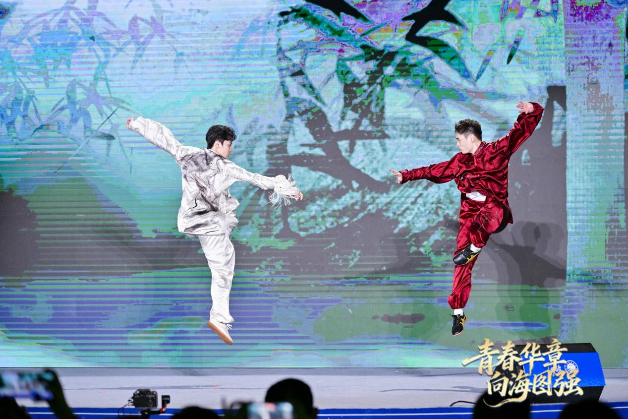 全運健兒劉德文、紀豪（左）帶來“青春有我”的澎湃活力。主辦方供圖