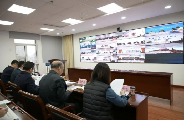 遼寧省數(shù)據(jù)局（省營(yíng)商局）召開全省營(yíng)商環(huán)境疑難訴求清理攻堅(jiān)工作視頻會(huì)議，聽取各地區(qū)2025年涉企營(yíng)商環(huán)境訴求辦理工作情況。遼寧省營(yíng)商局供圖