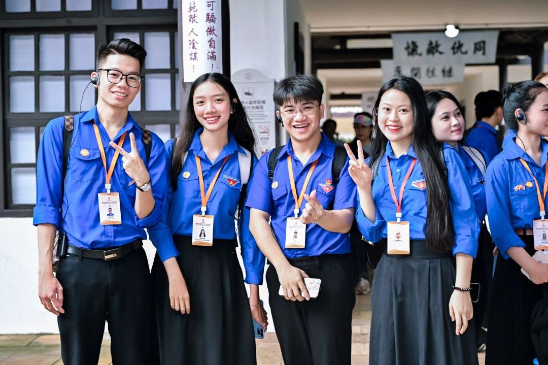 200名來自越南胡志明共青團(tuán)中央的青少年代表齊聚廣州開啟“紅色研學(xué)之旅”。