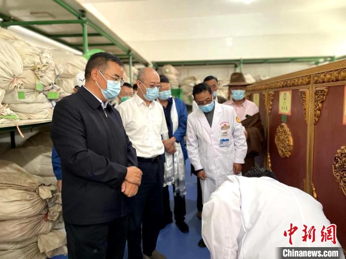 青海：“花式”取經(jīng)，傳承應(yīng)用多項(xiàng)中藏醫(yī)適宜技術(shù)