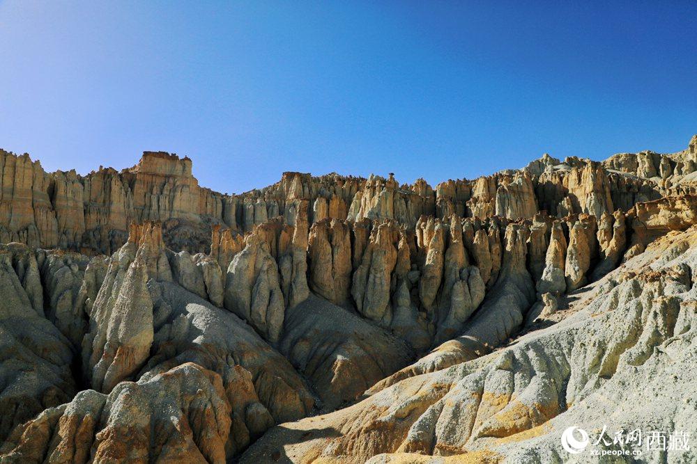 札達(dá)土林。人民網(wǎng) 李海霞攝