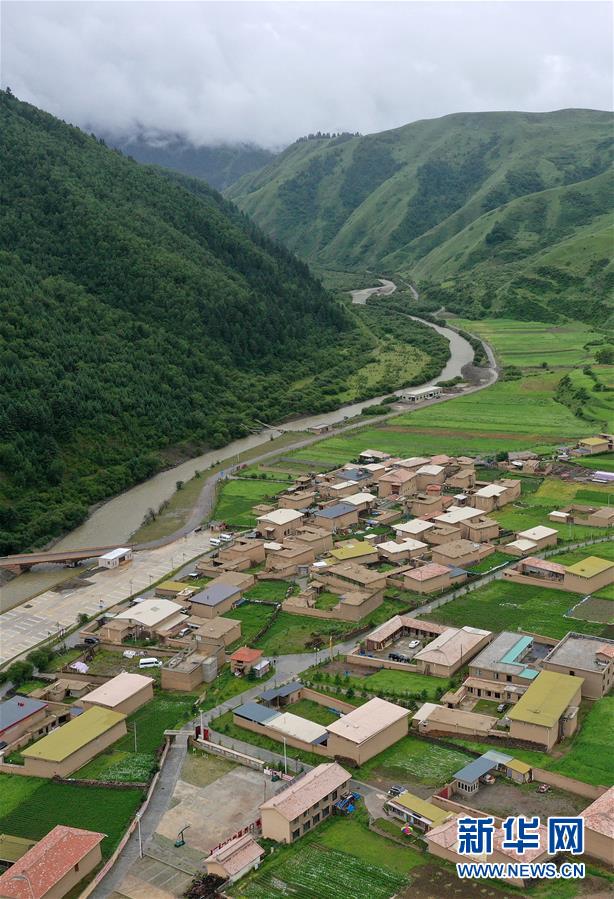 (圖文互動)(1)中國西北角:有個(gè)村子叫神座