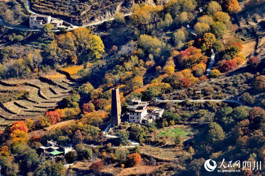 丹巴美景。李永安攝