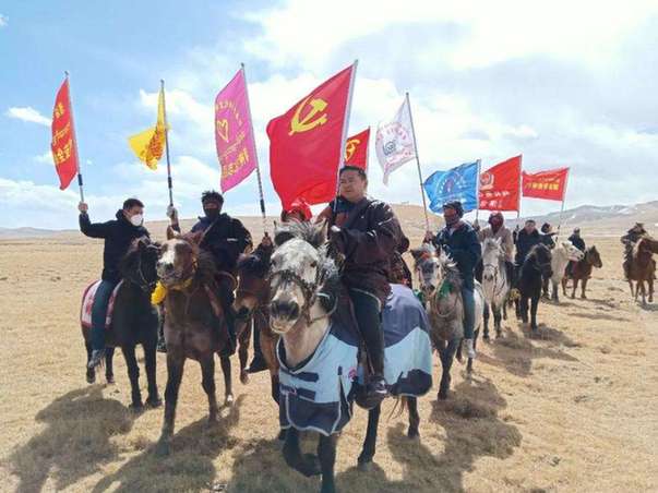 青?，斍撸厚R背宣講隊(duì)助推“1號(hào)”文件入腦走心