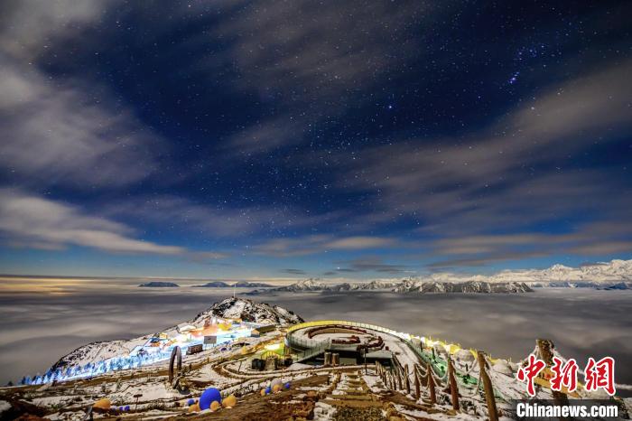 牛背山星空?！↑S業(yè)文 攝