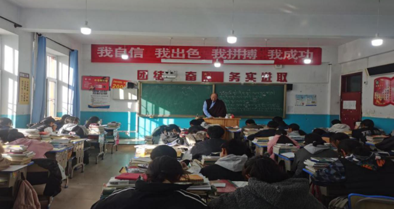 青?，斍撸寒惖剞k班讓孩子享受優(yōu)質教育