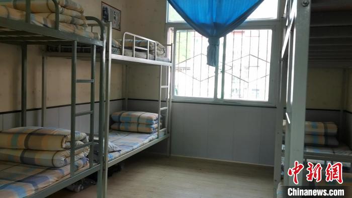 探訪震后馬爾康:異地復課的草登小學生們交到了新朋友