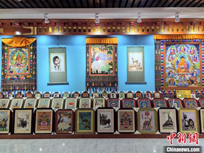 青海海南千年藏繡:遠(yuǎn)看一幅畫近看是絲線