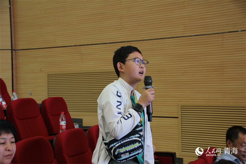 互動提問環(huán)節(jié)。人民網(wǎng) 陳明菊攝