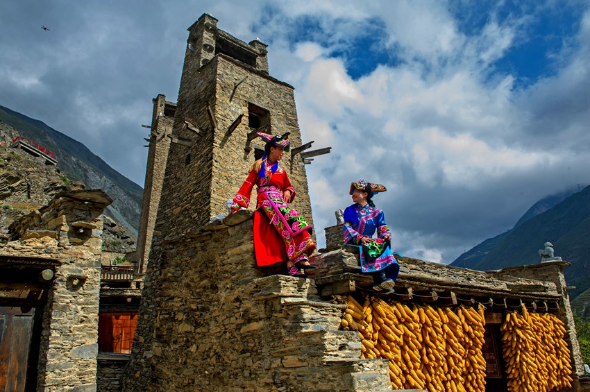 四川省阿壩州理縣桃坪村。四川省文旅廳供圖