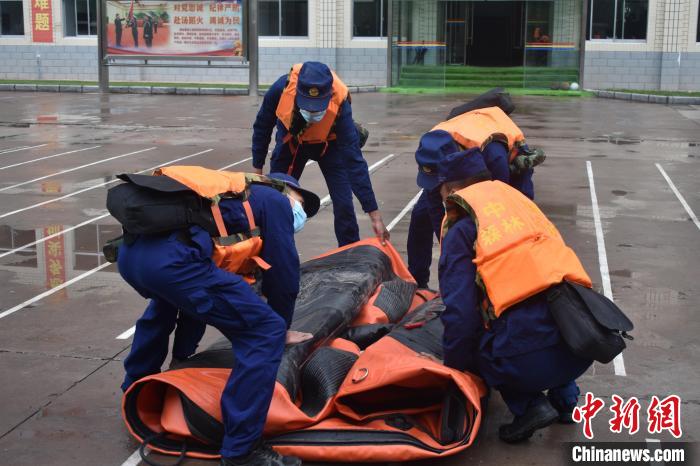 6分26秒!西藏森林消防開展防汛抗洪拉動(dòng)演練