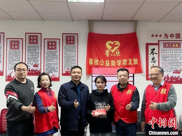 在湘求學的西藏女孩：“我淋過雨，也想努力為別人撐把傘”