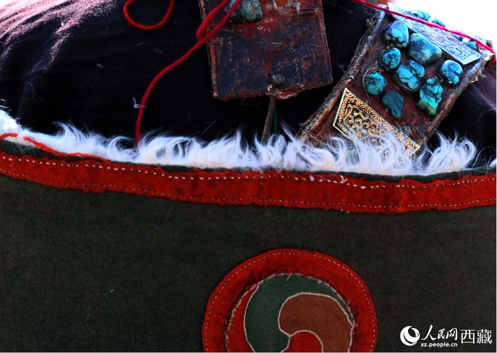 “飛天服飾”細節(jié)展示。 人民網(wǎng) 李海霞攝