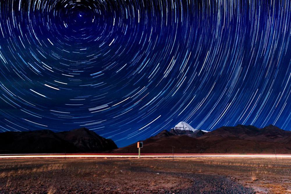 星垂平野闊。貢覺群培攝