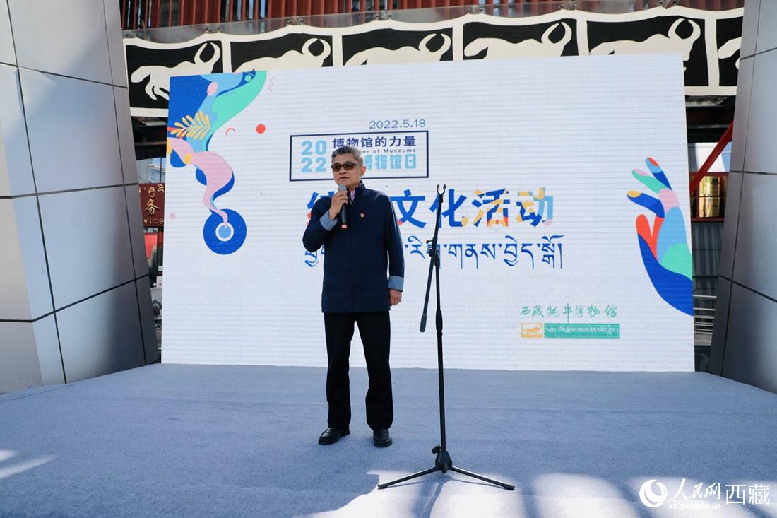 拉薩市委副書記、常務(wù)副市長、北京西藏拉薩指揮部黨委書記王強(qiáng)講話。人民網(wǎng) 次仁羅布攝