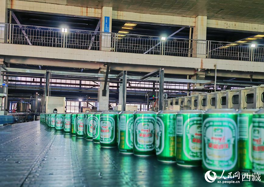 新的生產(chǎn)線投運(yùn)。人民網(wǎng) 李海霞攝