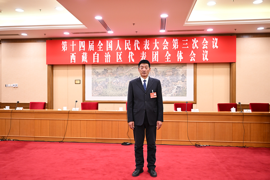 全國(guó)人大代表、國(guó)網(wǎng)拉薩供電公司城區(qū)供電服務(wù)中心帶電作業(yè)保電班副班長(zhǎng)扎西尼瑪。次吉美朵攝