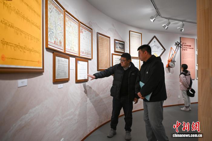 西藏拉薩：走進(jìn)藏語言文字館品讀千年藏地文明