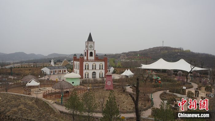 陜西省延安市安塞區(qū)高橋鎮(zhèn)南溝村生態(tài)示范園。 <a target='_blank'  ><p  align=