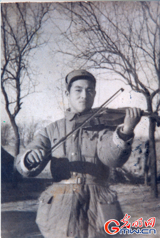 【“七一勛章”獲得者說(shuō)】呂其明:能為祖國(guó)和人民寫(xiě)作是我的榮幸