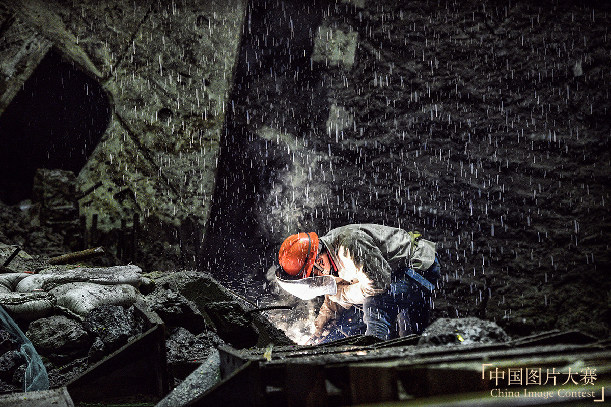 北橫建設(shè)先鋒